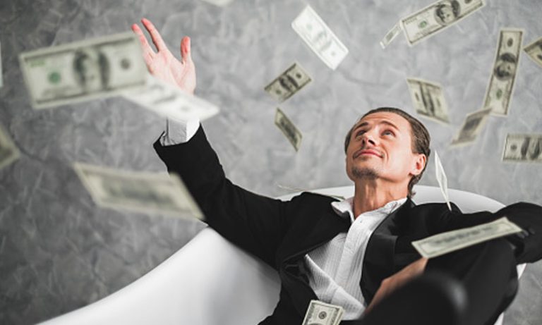 امیر افراد میں ذہنی صلاحیت کم آمدنی والوں کے مقابلے میں کم ہوتی ہے، نئی تحقیق