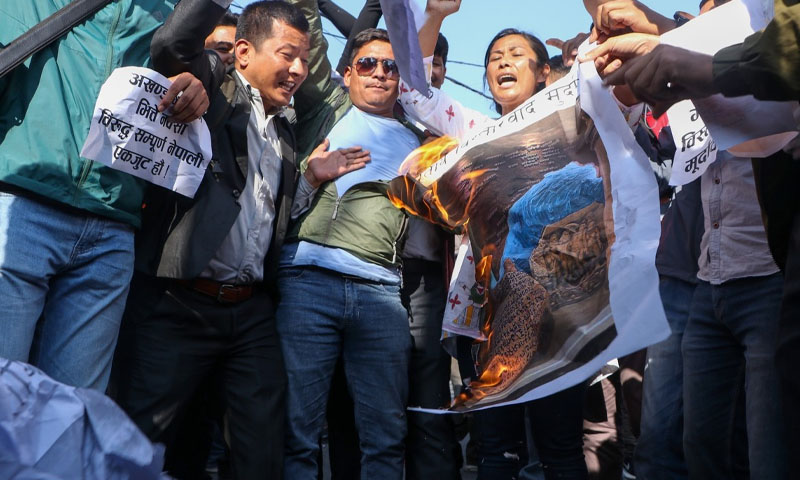 لپو لیکھ تنازع، گریٹر انڈیا کا نقشہ احتجاجاً نذر آتش