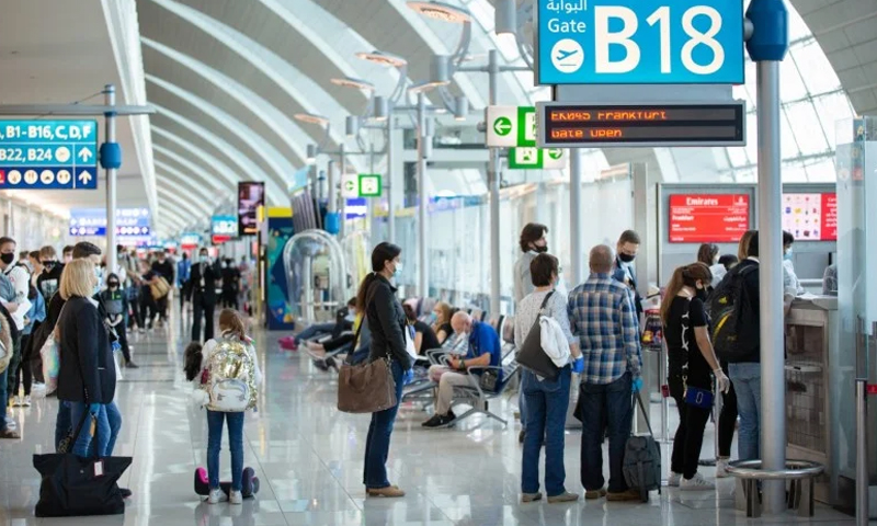 پچھلے پانچ سال میں بیرون ملک روزگارکیلئے جانے والے پاکستانیوں کی تعداد میں 50 فیصد کمی