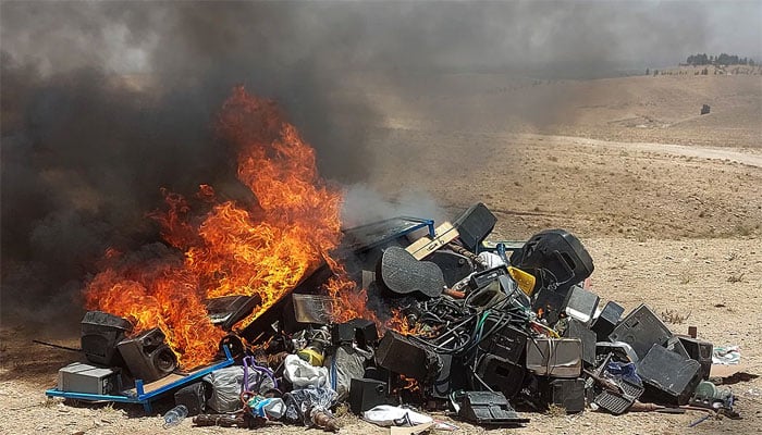 ہرات ، افغان حکام نے موسیقی کے آلات ضبط کرکے جلا دیئے