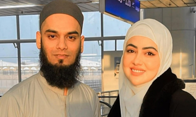 ثناء خان نے اپنے بیٹے کا نام سید طارق جمیل رکھ دیا