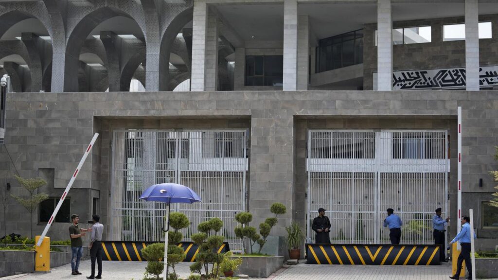 چئیرمین پی ٹی آئی کی سزا معطلی کا کیس، فیصلہ محفوظ