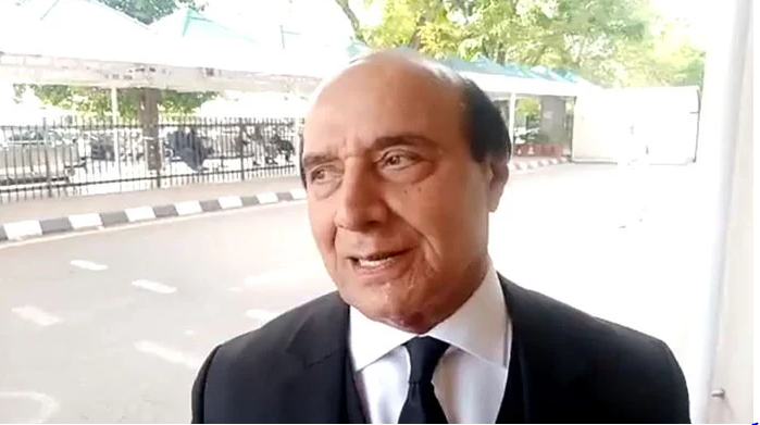 پیپلز پارٹی نے لطیف کھوسہ کو شوکاز نوٹس جاری کر دیا بشریٰ بی بی آڈیو لیک کیس: اسلام آباد ہائیکورٹ کا ایف آئی اے کو آڈیو کے فرانزک کا حکم