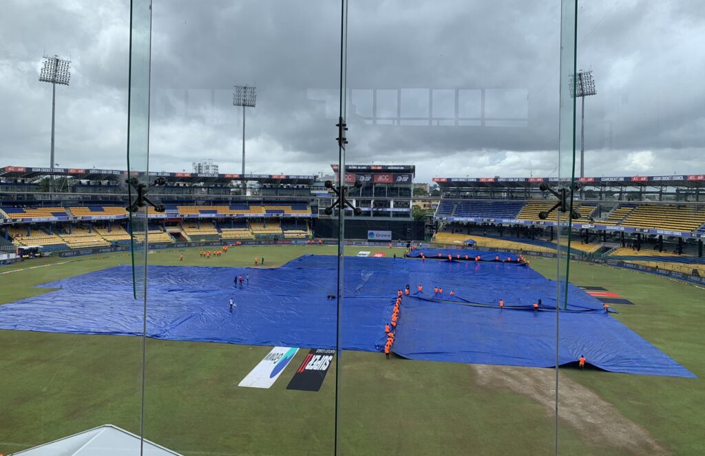 بارش رک گئی، پاکستان سری لنکا میچ 45 اوورز تک محدود