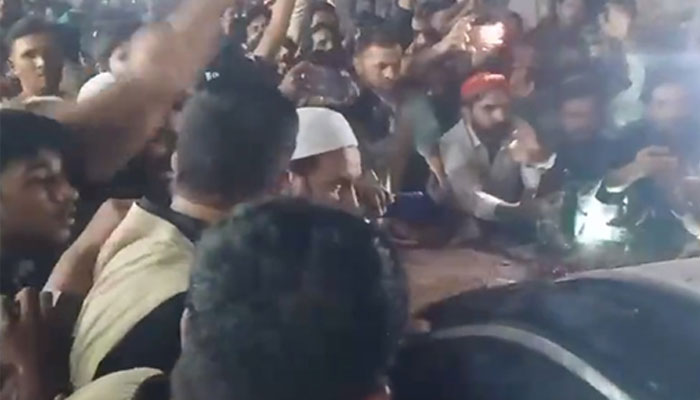 شہباز شریف کی گاڑی کیوں روکی؟ احتجاج کرنے والوں کیخلاف مقدمہ درج