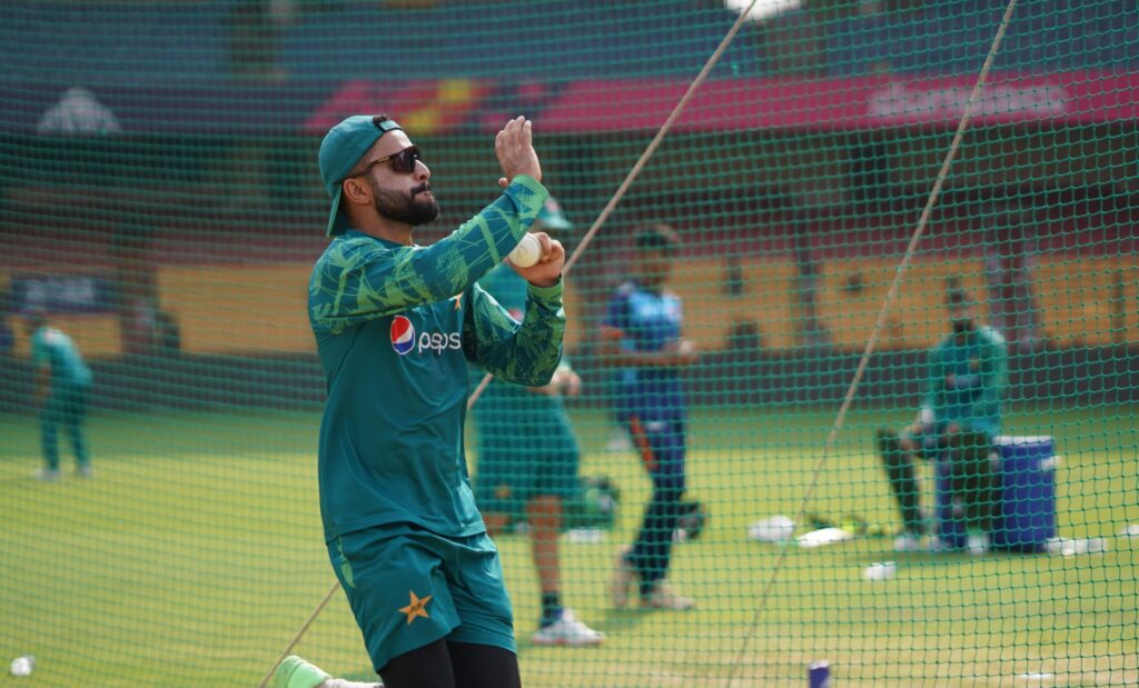 ورلڈکپ، قومی کرکٹر محمد نواز جنوبی افریقہ کیخلاف ٹیم میں واپسی کیلئے تیار