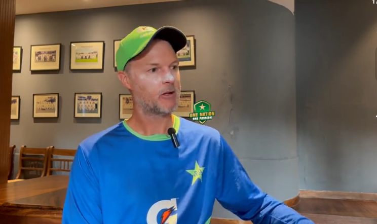 افغانستان سے شکست کے بعد کھلاڑیوں کیلئے دو دن مشکل تھے، پاکستان بیٹنگ کوچ