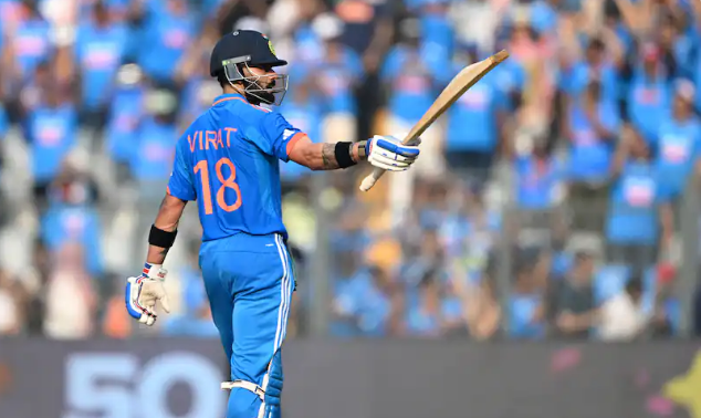 ورلڈکپ سیمی فائنل: کوہلی اور شبمن گل کی نصف سنچریاں، کیوی گیند باز بے بس