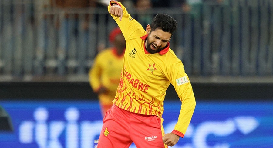 زمبابوین کپتان سکندر رضا پر 2 میچز کیلئے پابندی، آئی سی سی کا 50 فیصد جرمانہ