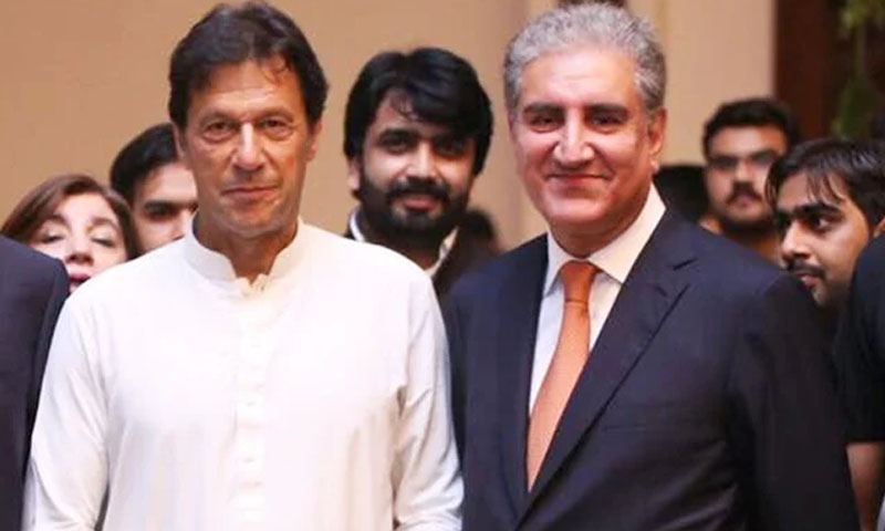 عمران خان اور شاہ محمود قریشی نے ووٹ کاسٹ کر دیا عمران خان ووٹ