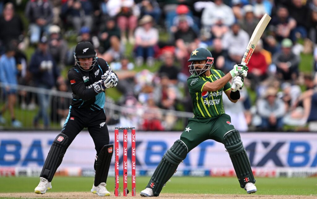 آسٹریلیا کے بعد نیوزی لینڈ کیخلاف سیریز میں بھی پاکستان کو بدترین شکست