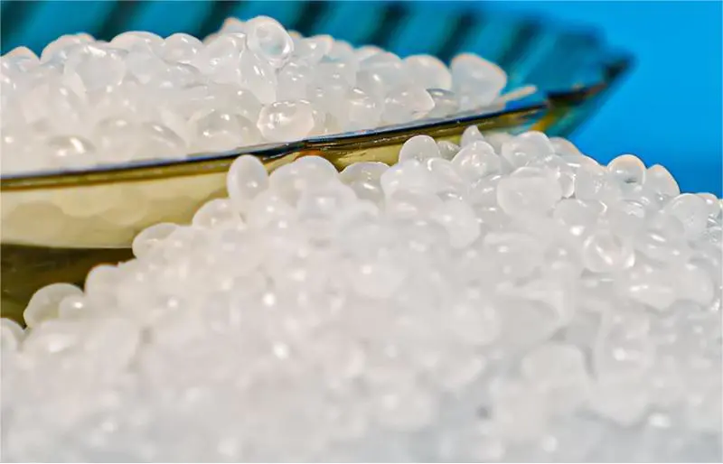 پلاسٹک دانہ