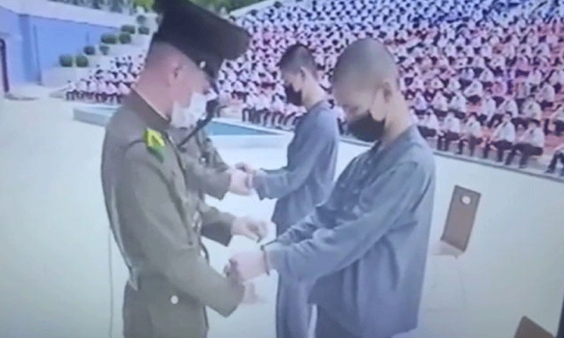 “دشمن ملک” کی فلمیں دیکھنے پر 12 سال قید کی سزا