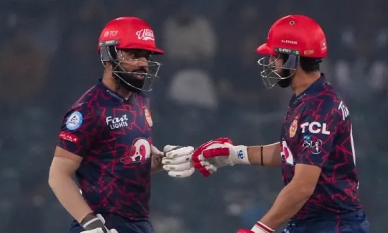 پی ایس ایل 9 کا افتتاحی میچ، یونائیٹڈ نے قلندرز کو 8 وکٹوں سے شکست دیدی