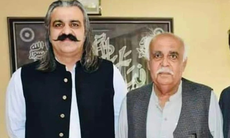 علی امین گنڈاپور کے والد انتقال کرگئے