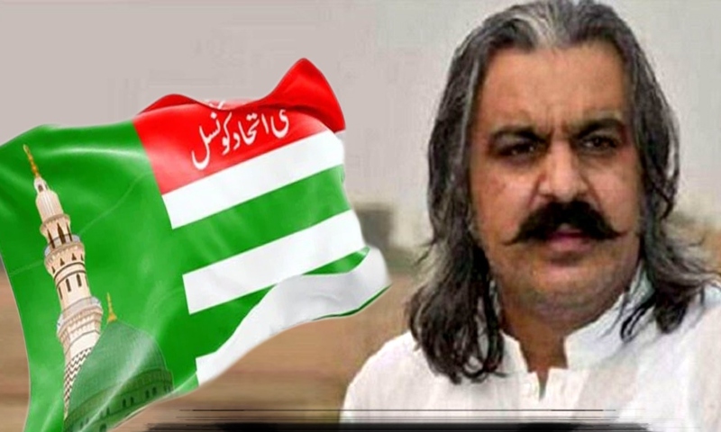 علی امین گنڈاپور کا بغیر پارٹی وزیراعلیٰ کا انتخاب لڑنے کا فیصلہ