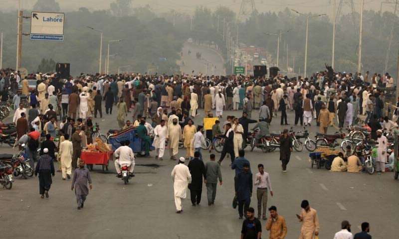 فیض آباد دھرنا کمیشن نے اپنی حتمی رپورٹ جمع کرا دی دھرنا کمیشن