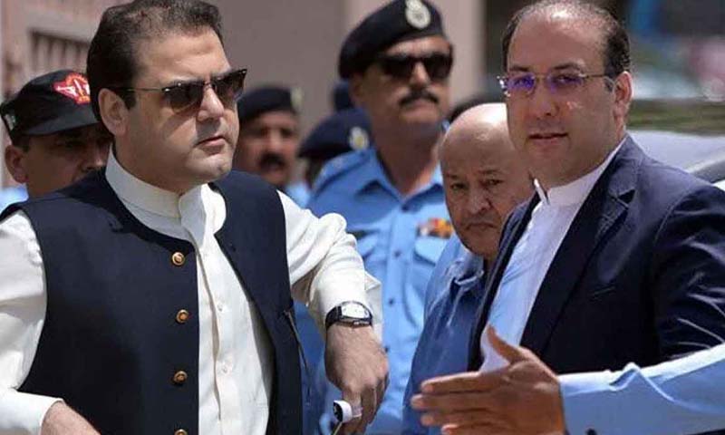 احتساب عدالت نے حسن اور حسین نواز کے دائمی وارنٹ گرفتاری معطل کر دیے حسن اور حسین