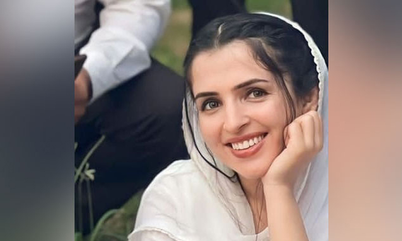 وزیر اعلیٰ خیبر پختونخوا کی مشیر مشال اعظم کو ہتک عزت پر 3 کروڑ روپے ہرجانے کا نوٹس mishal azam