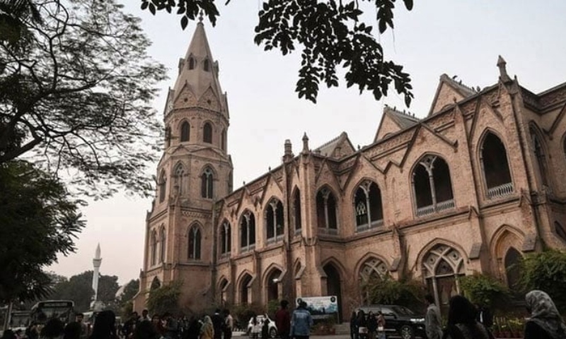 جی سی یو میں امریکی قونصلیٹ کے زیرِ اہتمام کنسرٹ، طلبہ کے احتجاج کے باعث منسوخ جی سی یو