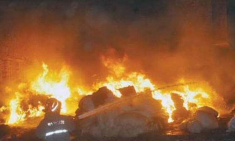 کپڑوں کے گودام karachi