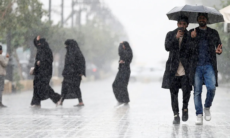 سعودی عرب میں موسلادھار بارشوں کا سلسلہ جاری rain in saudia
