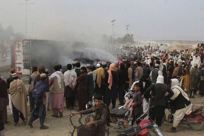 چمن میں صورتحال بدستور کشیدہ ، جھڑپوں میں 8 اہلکاروں سمیت مزید 20 زخمی ، 45 افراد گرفتار چمن