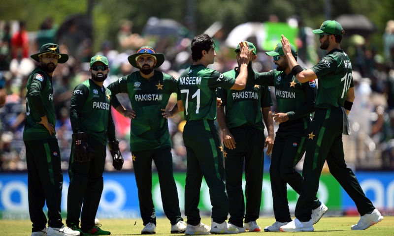 قومی کرکٹرز