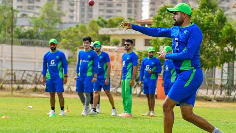 قومی کرکٹرز