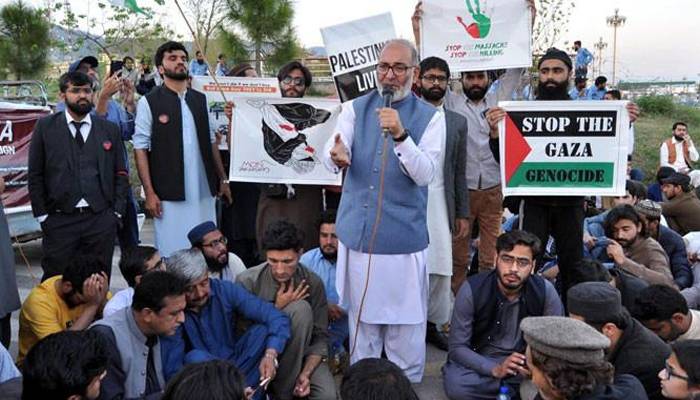 مشتاق احمد رہا