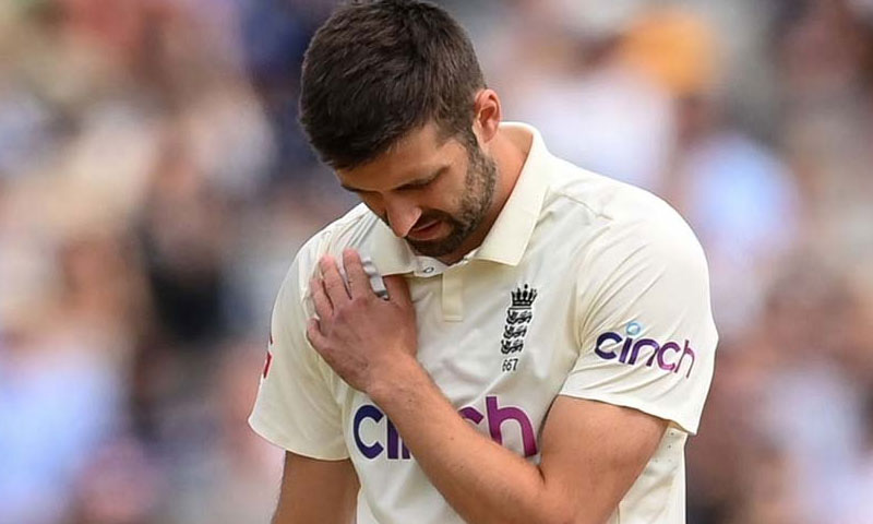 کہنی کی انجری ، انگلینڈ کے فاسٹ بائولر مارک ووڈ پاکستان کیخلاف سیریز سے باہر انگلینڈ