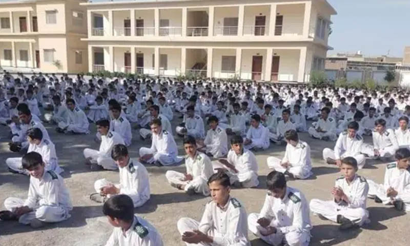 طلبا کی امتحانی فیس جوئے میں ہارنے والے کلرک کاجسمانی ریمانڈ مکمل، جیل منتقل کلرک جیل