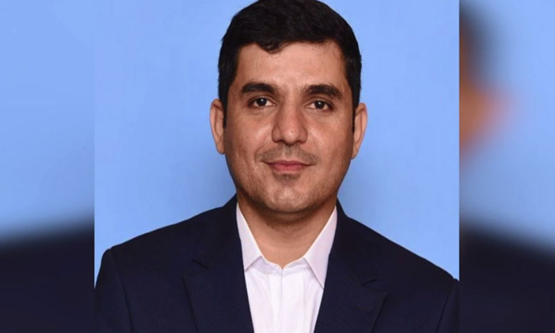 Adil bazai