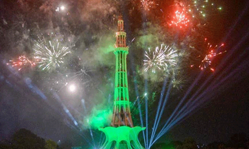 لاہور میں نئے سال کی آمد پر آتش بازی پر مکمل پابندی عائد آتش بازی