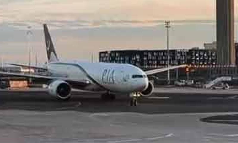 پی آئی اے کی فلائٹ پیرس ایئر پورٹ پر لینڈ کر گئی فلائٹ پیرس