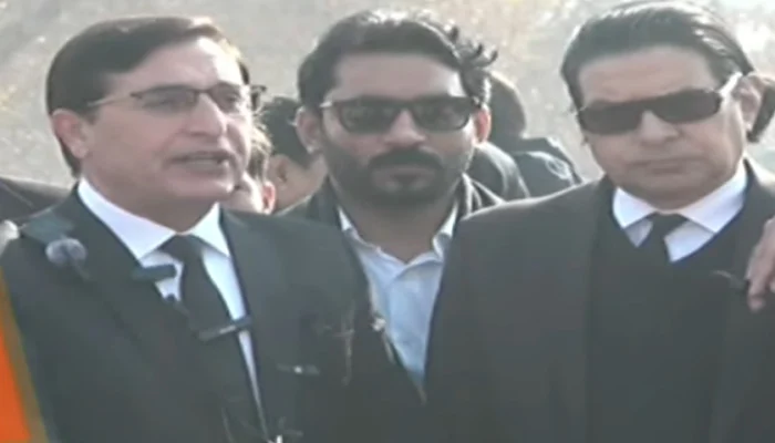 بیرسٹر گوہر