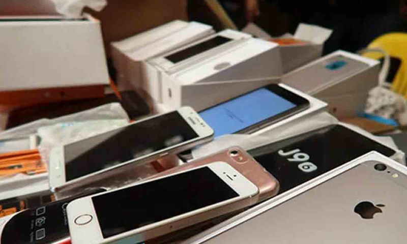 موبائل فونز