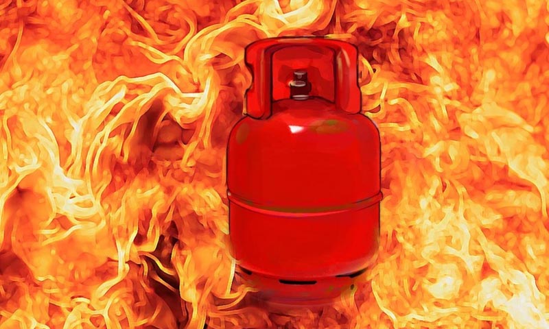 سلنڈر دھماکہ