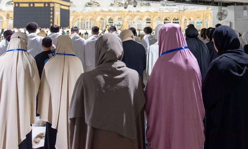 خواتین زائرین