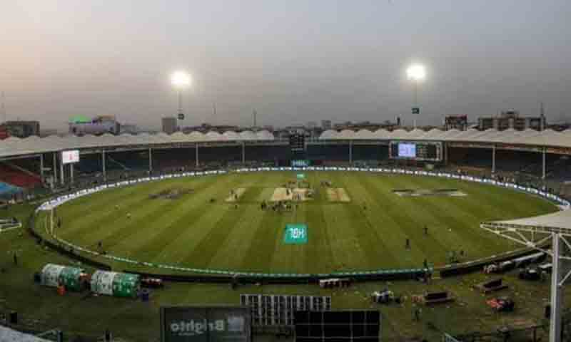 کراچی میں پی ایس ایل میچز ختم، شائقین سٹیڈیم سے روٹھے رہے کراچی میں پی ایس ایل