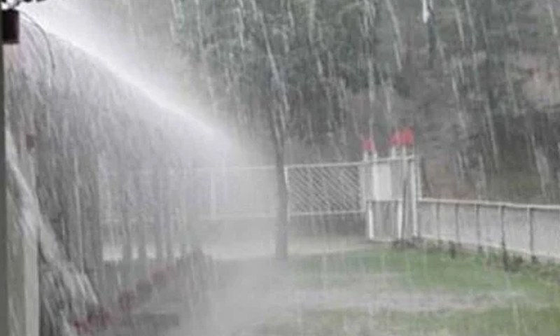 گجرات اورسیالکوٹ میں تاریخی بارش،3گھنٹے میں نکاسی آب کاعمل مکمل آج سے طوفانی بارشیں ، الرٹ جاری کر دیا گیا