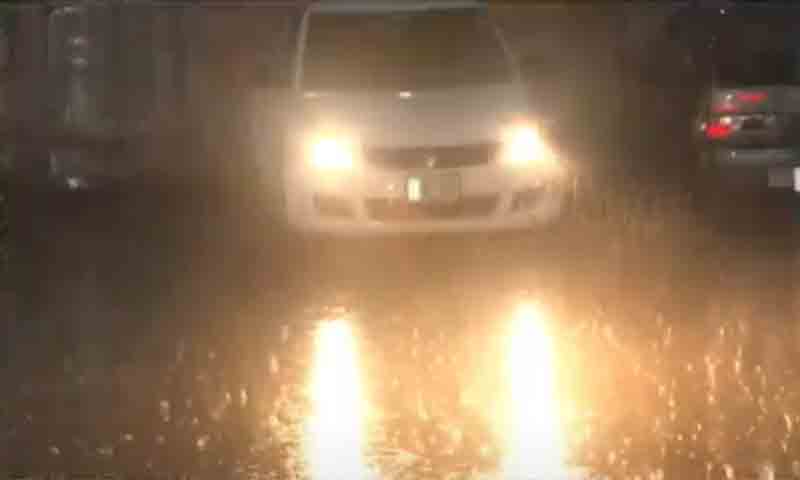 موسلادھار بارش