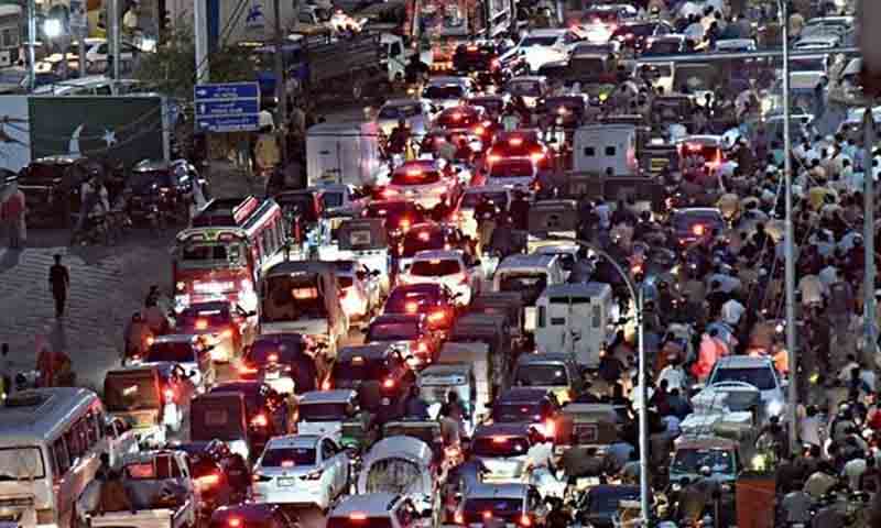 کراچی، ملیر ہالٹ کے قریب بجلی بندش پر احتجاج، ٹریفک معطل احتجاج، ٹریفک معطل