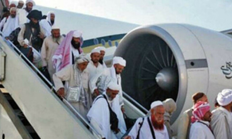 حجاج کرام کی واپسی شروع ، جدہ سے پہلی پرواز اسلام آباد پہنچ گئی حجاج کرام