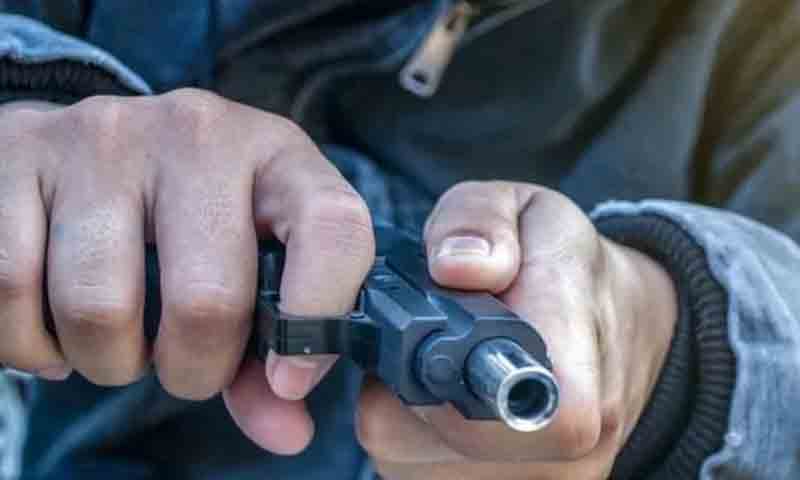 کراچی میں ڈکیتی کی بڑی واردات، سنار سے کروڑوں روپے چھین لیے گئے کروڑوں کی ڈکیتی