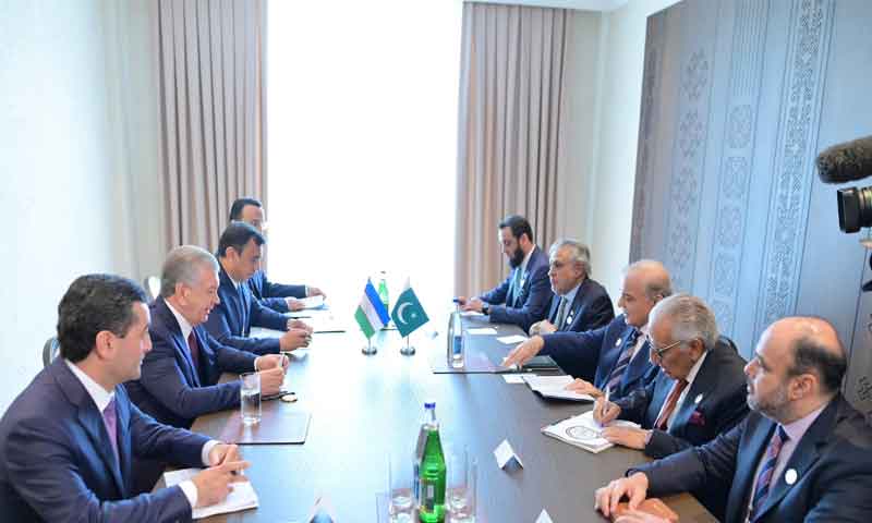 آذربائیجان کے پاکستان میں 2 ارب ڈالر کی سرمایہ کاری کے معاہدے پر دستخط