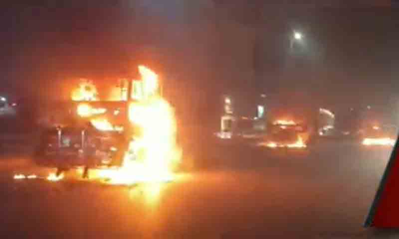 ڈمپر کی ٹکر