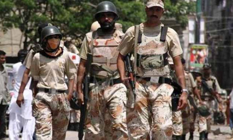 پاک فوج اور سندھ رینجرز کا کراچی میں ٹریفک بحالی آپریشن ٹریفک بحالی آپریشن