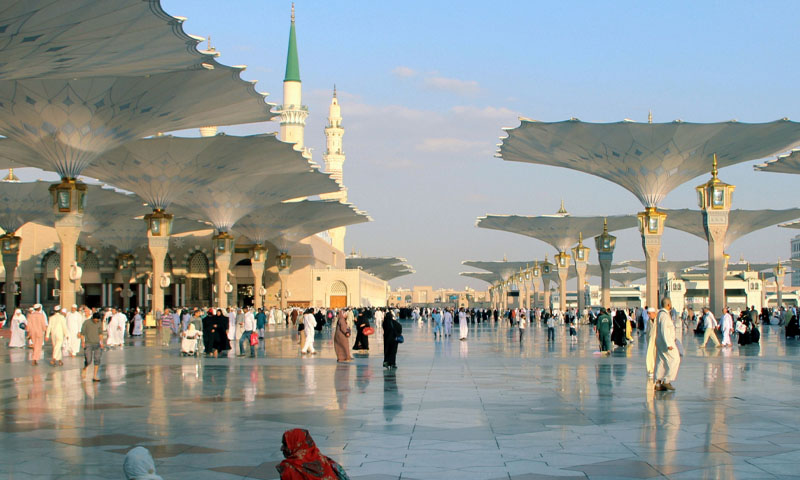 مدینہ منورہ میں موسلادھار بارش، مسجد نبوی ﷺ بارانِ رحمت سے جگمگا اُٹھی بارانِ رحمت