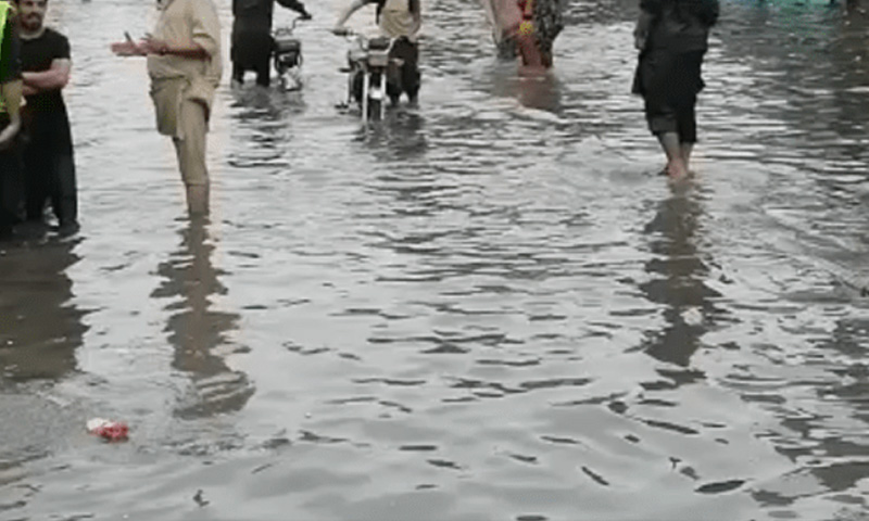 موسلادھار بارش